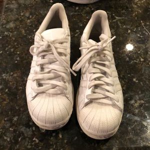 Adidas superstar sneaker all white size 8 in men